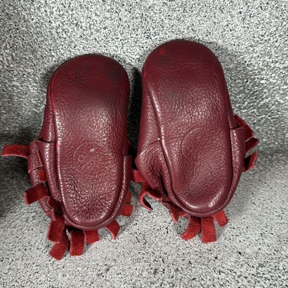 Red Leather Fringe Moccasin Shoes Baby - Picture 4 of 4
